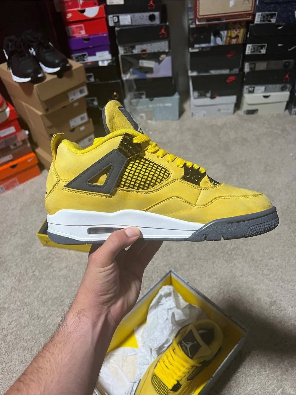Jordan 4 ‘Lightning’